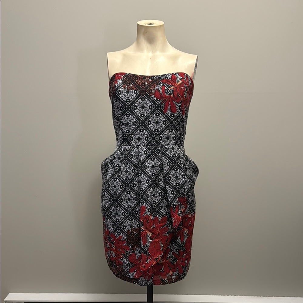 Elegant Strapless Red and Black Dress